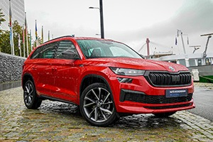 Shortlease Compact tot SUV - rode Skoda Kodiaq